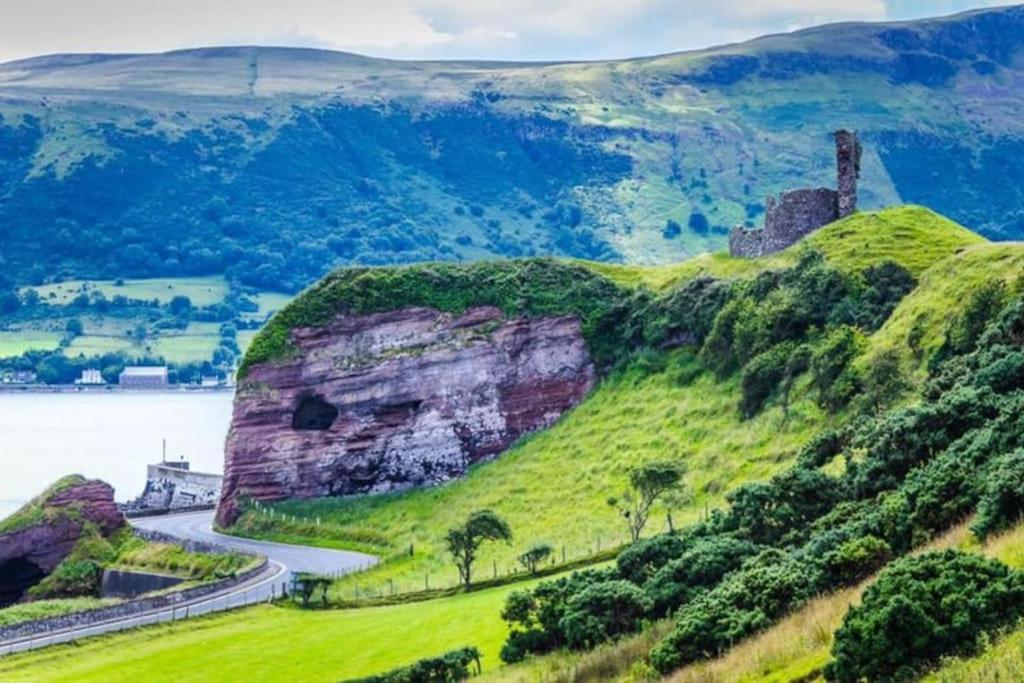 Cushendall Stables Bagian luar foto