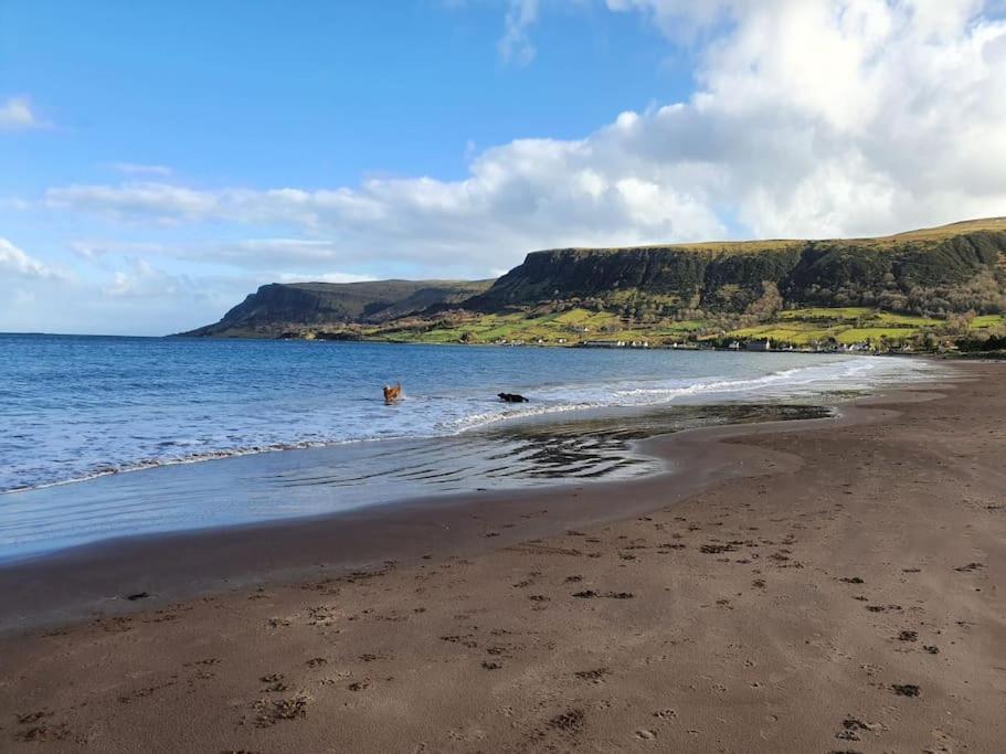 Cushendall Stables Bagian luar foto
